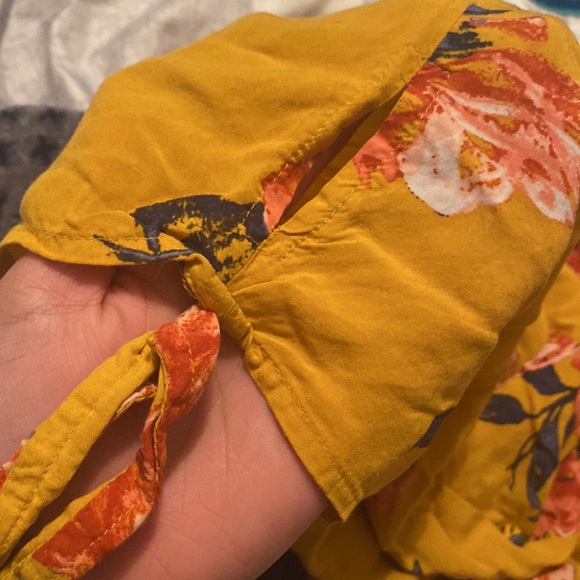 cute dress with floral prints, size L by the brand Arizona - Picture 4 of 5